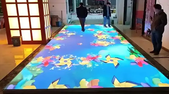 电视上的卡通 低可信度描述已自动生成